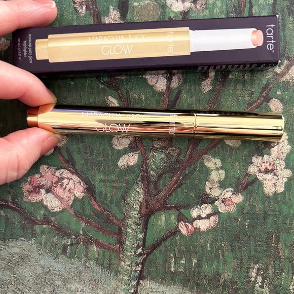 BNIB TARTE JUICY GLOW HIGHLIGHTER IN CHAMPAGNE GLOW - Picture 8 of 10